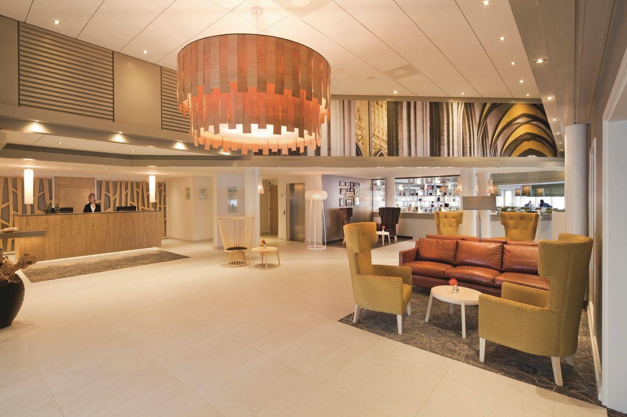 Moevenpick Hotel 'S Hertogenbosch 's-Hertogenbosch  Eksteriør billede